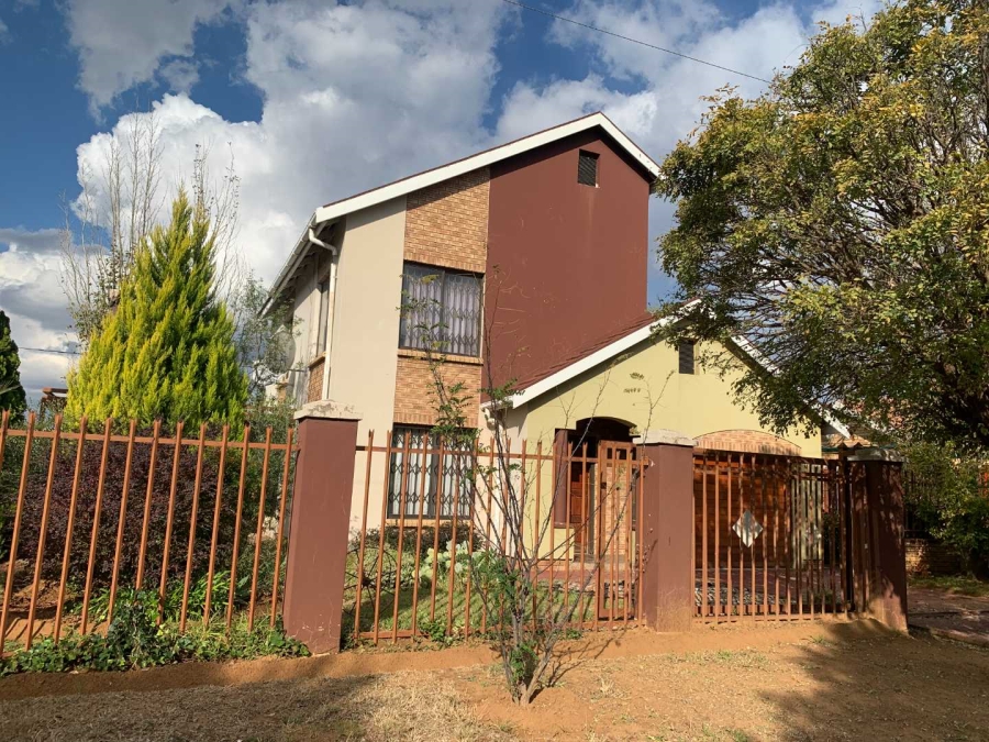 3 Bedroom Property for Sale in Mandela View Free State